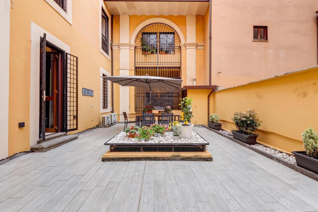 Spanish Garden Rome Luaran gambar